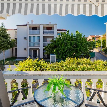 Apartment & Rooms Ivica Đảo Krk Ngoại thất bức ảnh