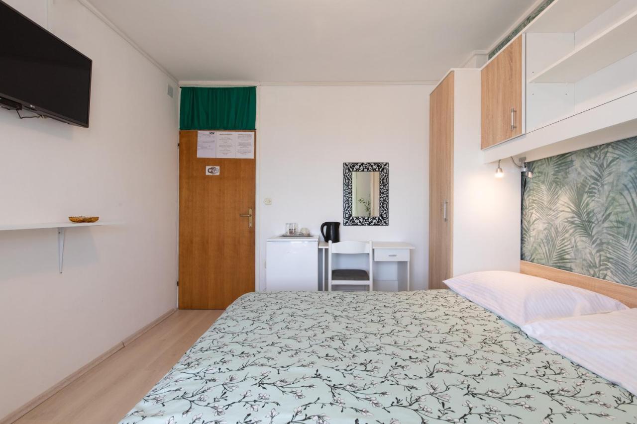 Apartment & Rooms Ivica Đảo Krk Ngoại thất bức ảnh